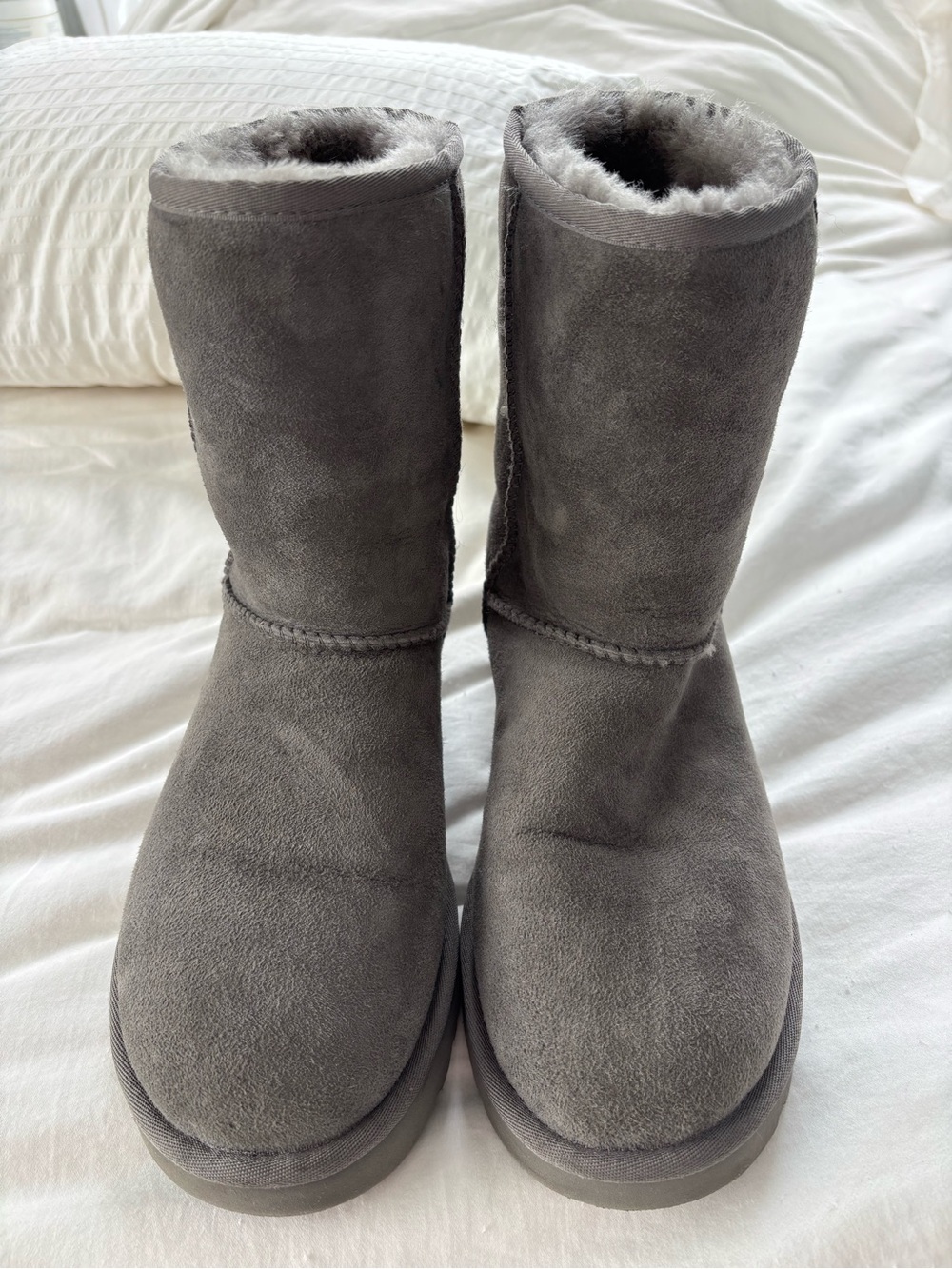 UGG W Classic Short II Grey Boots - Picture 2 of 9